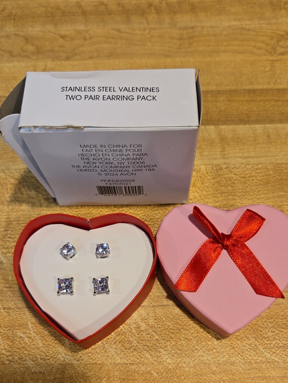 Avon Pink Heart Gift Box with Red Ribbon and Clear Crystal Stud Earrings